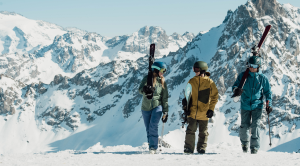 People snowboarding